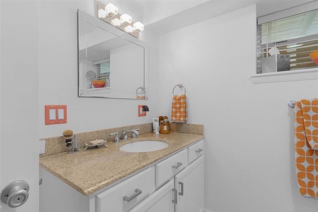 306 N CLAYTON STREET, Mount Dora, FL 32757
