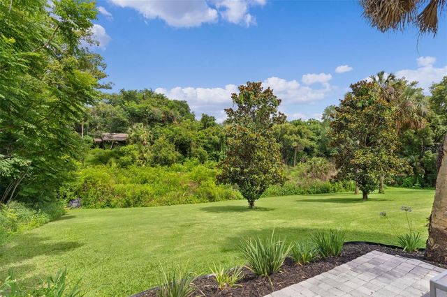 306 N CLAYTON STREET, Mount Dora, FL 32757