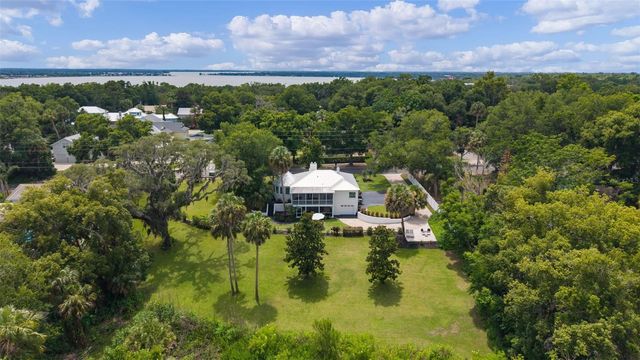 306 N CLAYTON STREET, Mount Dora, FL 32757