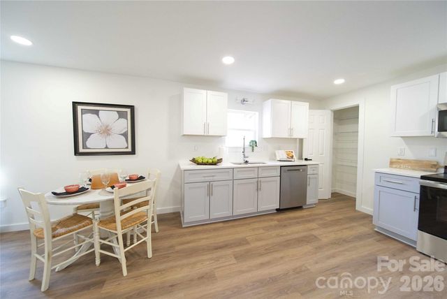 142 White Street SW 49, Concord, NC 28027