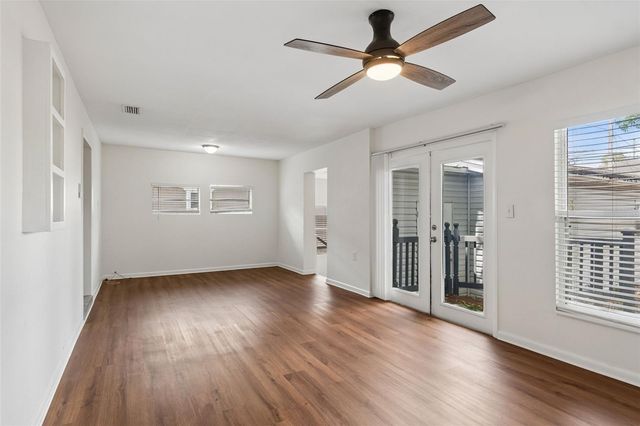 739 47TH AVENUE N, St Petersburg, FL 33703