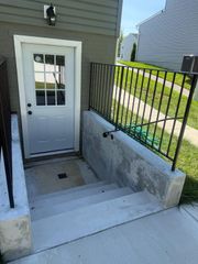 512 RIVERS EDGE DR #BASEMENT, Fredericksburg, VA 22405
