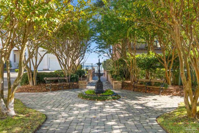 1514 White Caps Ln, Pensacola, FL 32507