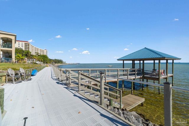 1514 White Caps Ln, Pensacola, FL 32507