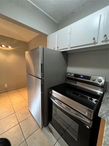 2016 NE 17th Court 4, Fort Lauderdale, FL 33305