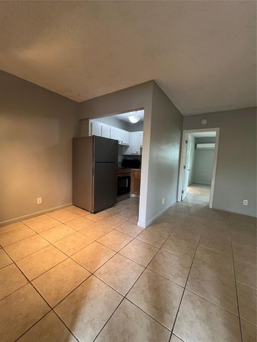 2016 NE 17th Court 4, Fort Lauderdale, FL 33305