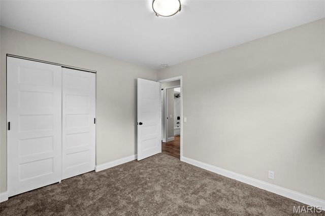 245 Humes Lane, Florissant, MO 63031