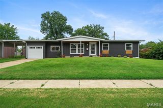 245 Humes Lane, Florissant, MO 63031