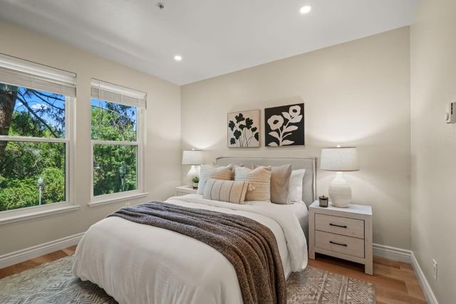 211 S Fremont Street 204, San Mateo, CA 94401