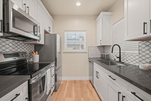 211 S Fremont Street 204, San Mateo, CA 94401