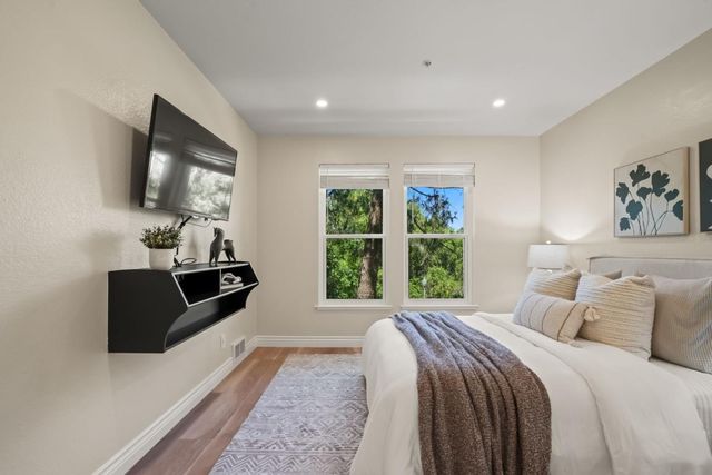 211 S Fremont Street 204, San Mateo, CA 94401