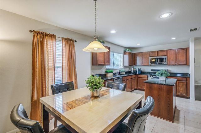 1015 Honeysuckle Vine Drive, Rosenberg, TX 77469