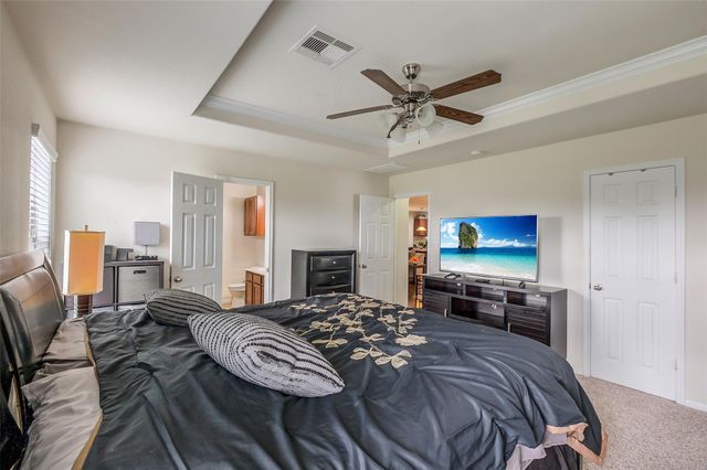 1015 Honeysuckle Vine Drive, Rosenberg, TX 77469