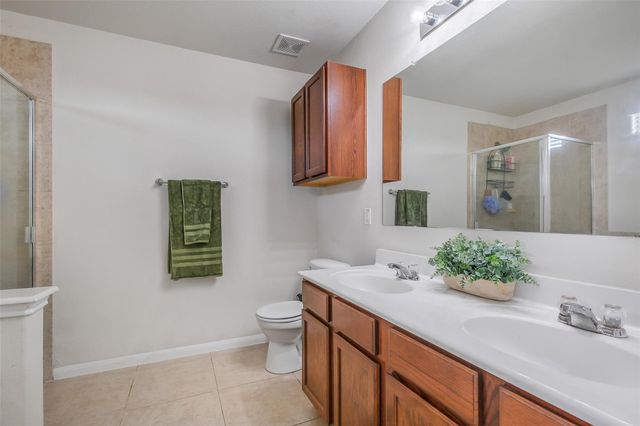 1015 Honeysuckle Vine Drive, Rosenberg, TX 77469