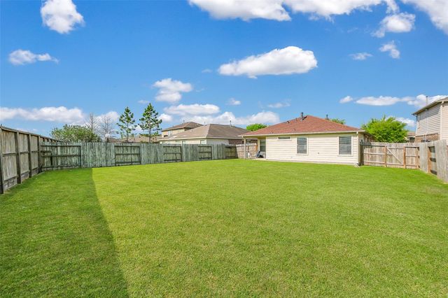 1015 Honeysuckle Vine Drive, Rosenberg, TX 77469