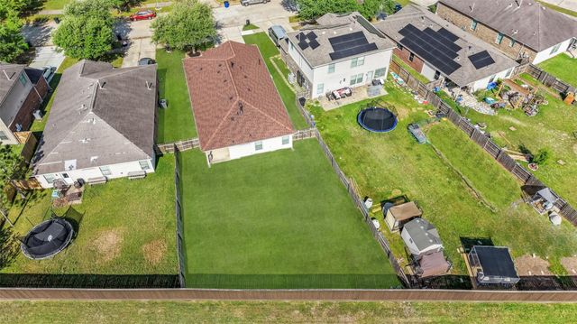 1015 Honeysuckle Vine Drive, Rosenberg, TX 77469