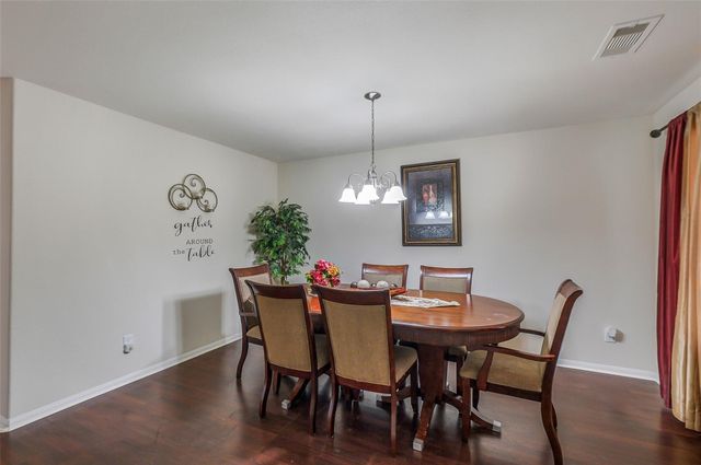 1015 Honeysuckle Vine Drive, Rosenberg, TX 77469