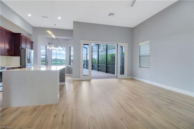 1696 Sarazen PL, Naples, FL 34120