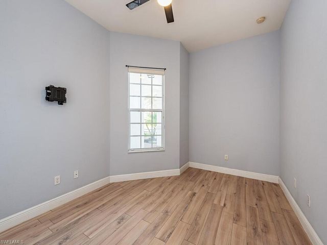 1696 Sarazen PL, Naples, FL 34120
