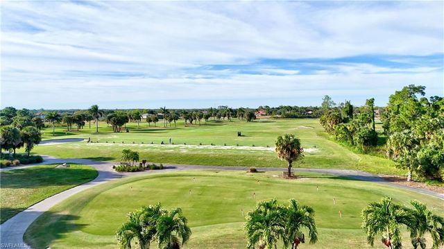1696 Sarazen PL, Naples, FL 34120