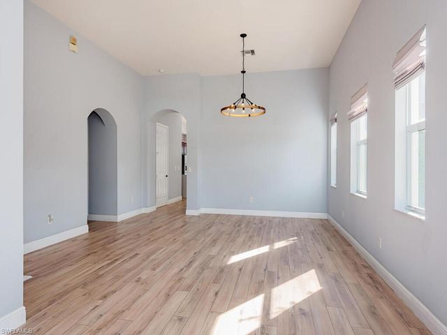 1696 Sarazen PL, Naples, FL 34120