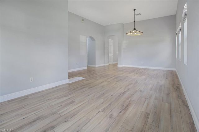 1696 Sarazen PL, Naples, FL 34120