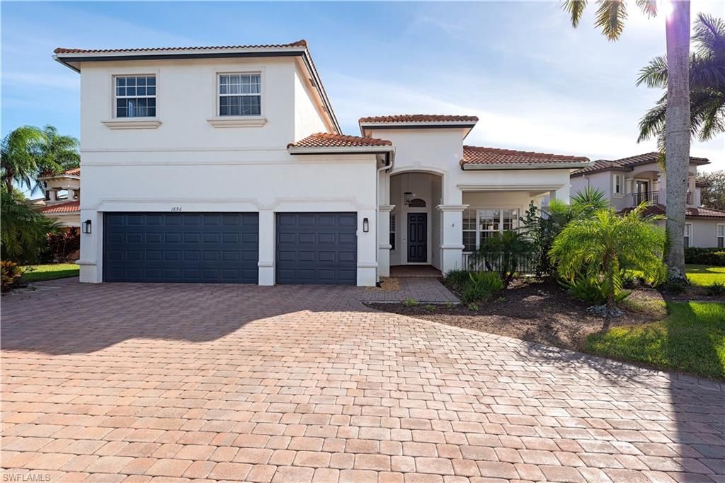 1696 Sarazen PL, Naples, FL 34120