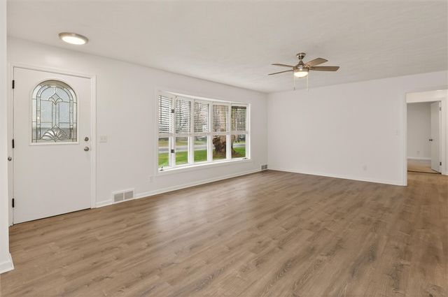 667 Hard Road, Webster, NY 14580