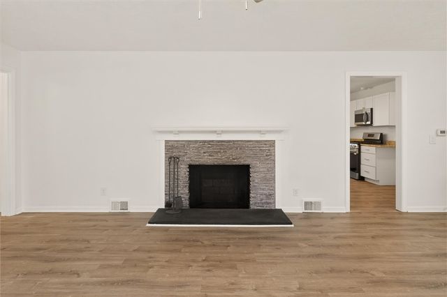 667 Hard Road, Webster, NY 14580