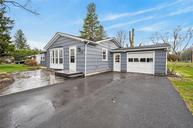 667 Hard Road, Webster, NY 14580