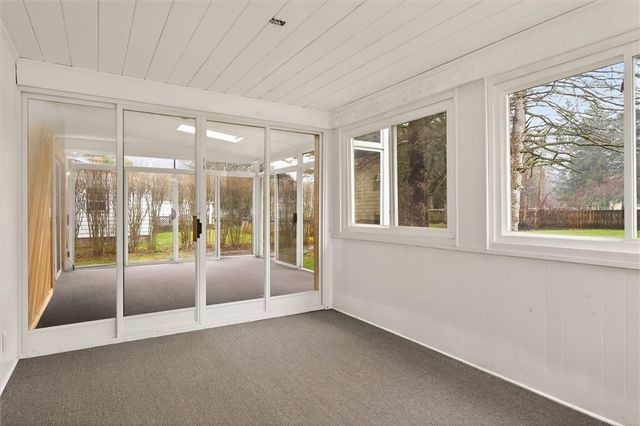 667 Hard Road, Webster, NY 14580