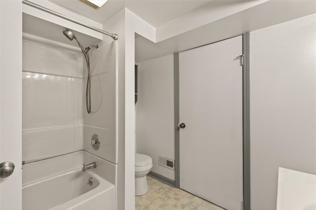 667 Hard Road, Webster, NY 14580