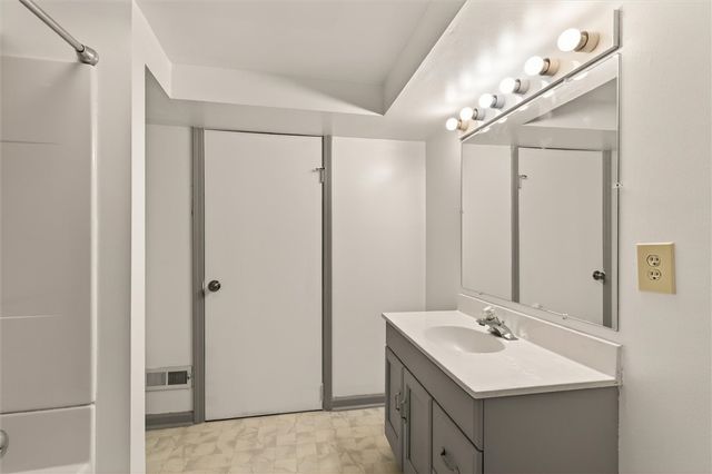 667 Hard Road, Webster, NY 14580