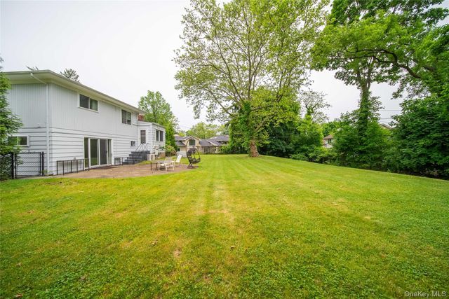 1 Horizon Road, Great Neck, NY 11020