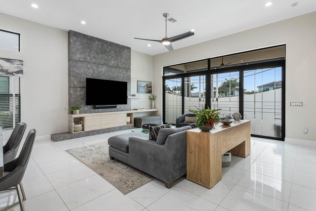 17317 Santaluce Manor, Boca Raton, FL 33496