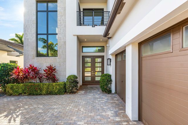 17317 Santaluce Manor, Boca Raton, FL 33496