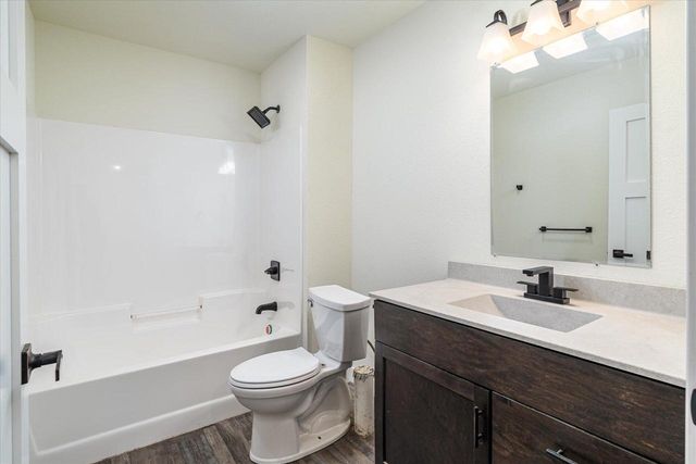 1213 16th Fairway DRIVE, Viroqua, WI 54665