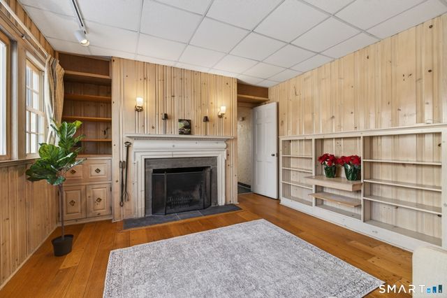 2095 Chapel Street, New Haven, CT 06515