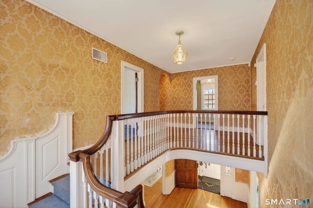 2095 Chapel Street, New Haven, CT 06515