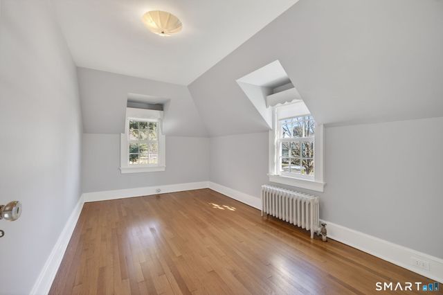 2095 Chapel Street, New Haven, CT 06515