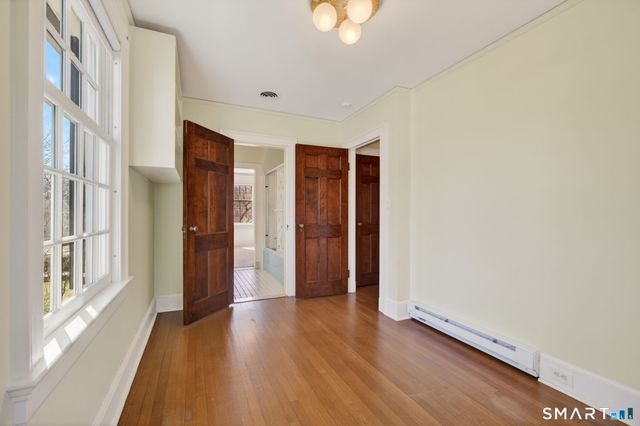 2095 Chapel Street, New Haven, CT 06515