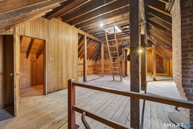 2095 Chapel Street, New Haven, CT 06515