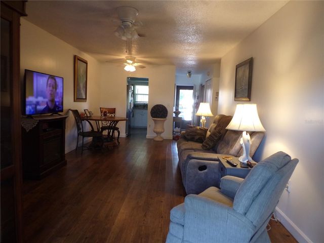 670 PARK CIRCLE, Bradenton, FL 34207