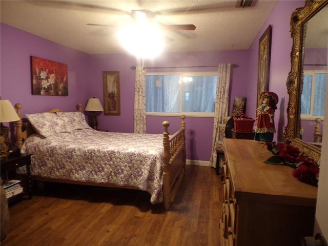670 PARK CIRCLE, Bradenton, FL 34207