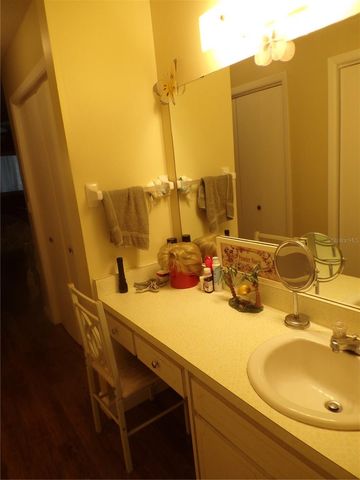 670 PARK CIRCLE, Bradenton, FL 34207