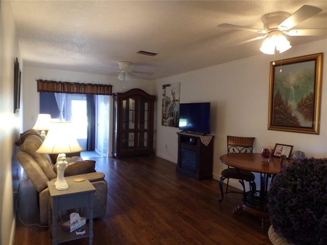 670 PARK CIRCLE, Bradenton, FL 34207