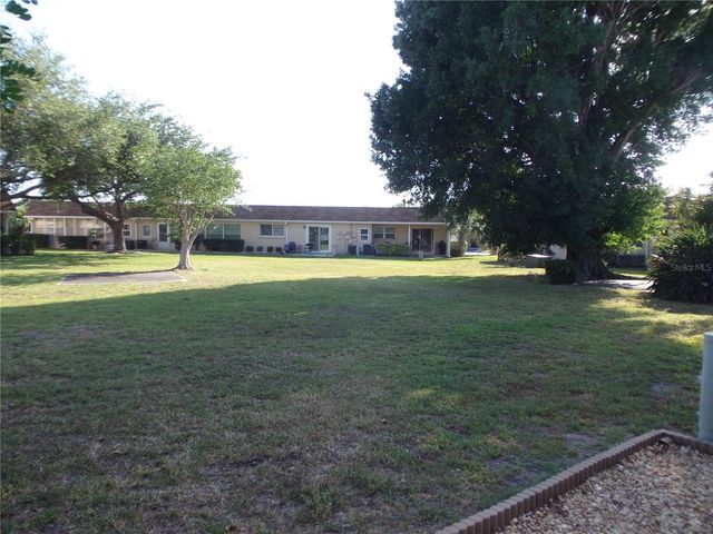 670 PARK CIRCLE, Bradenton, FL 34207