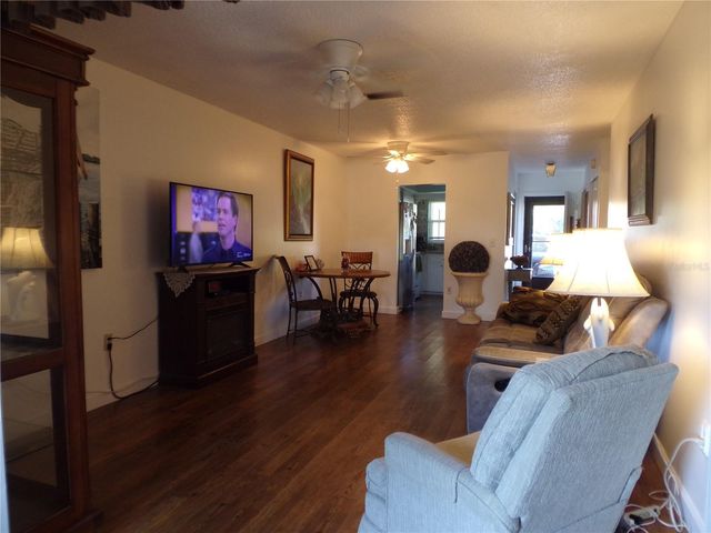 670 PARK CIRCLE, Bradenton, FL 34207