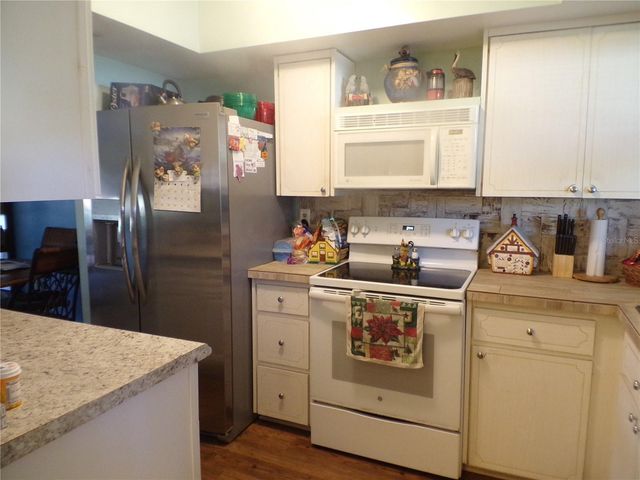 670 PARK CIRCLE, Bradenton, FL 34207