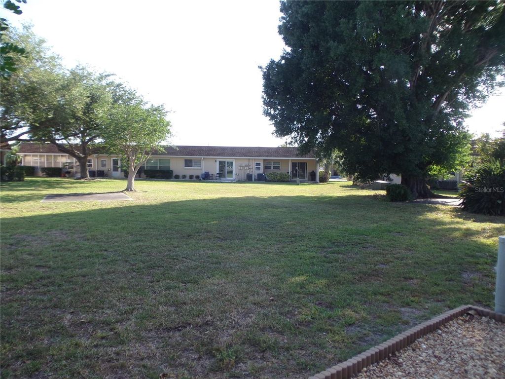 Image 46 of property listing at 670 PARK CIRCLE, Bradenton, FL 34207